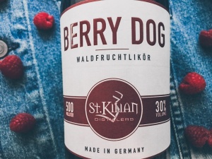 st kilian distillers berry dog