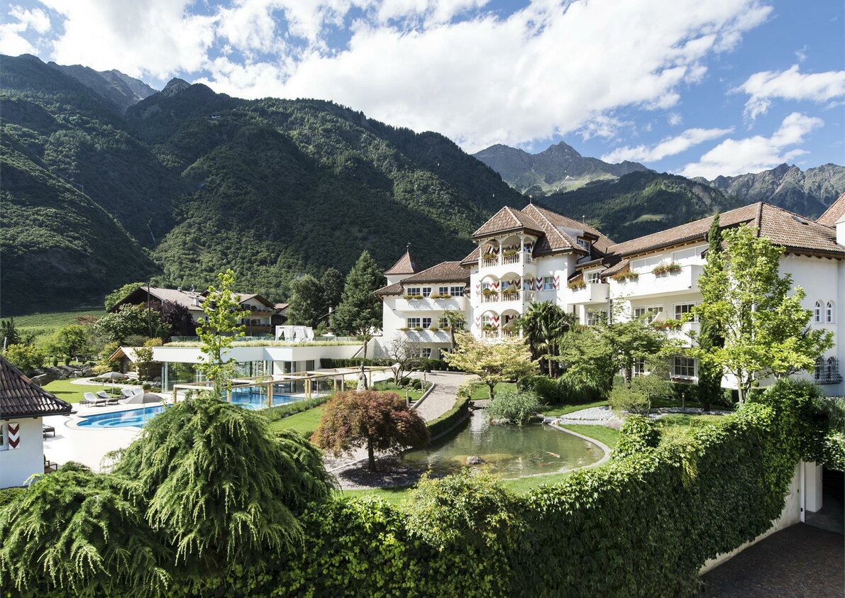 Hotel Hanswirt, Rabland: check in South Tyrolean pleasure and pool oasis