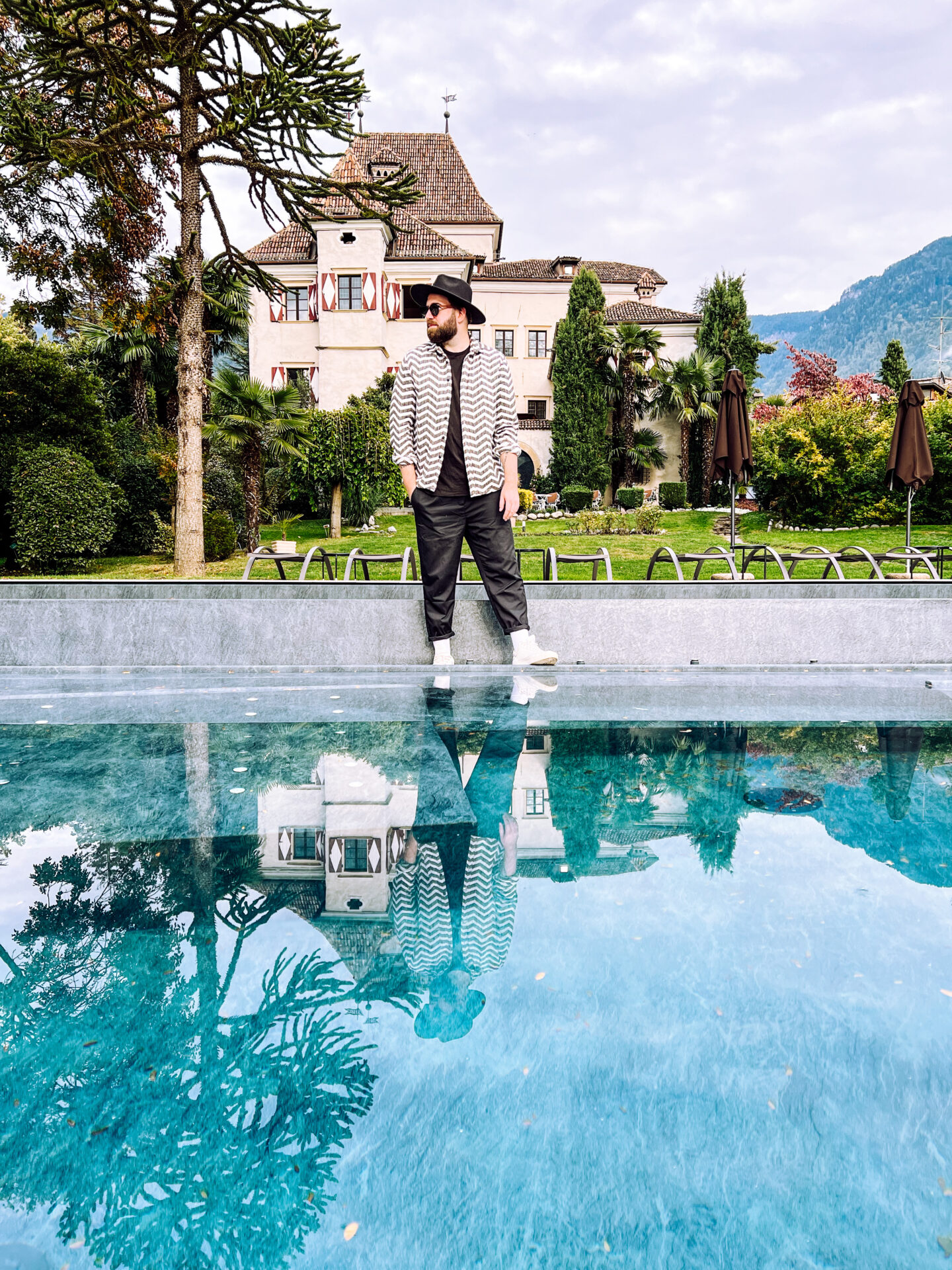 Hotel Castel Rundegg Meran, Gentlemens Journey, Südtirol Hotel, pool