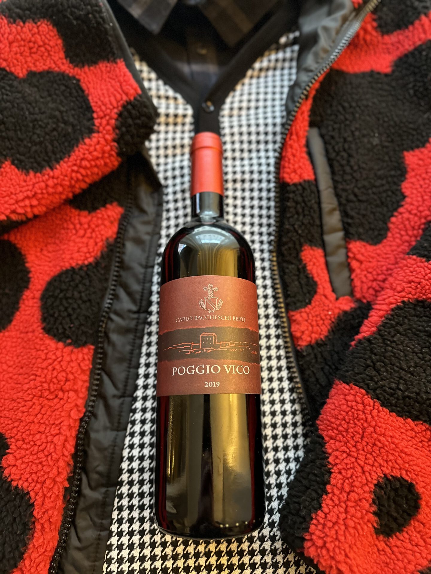 Castello di Vicarello Wine, Poggio Vico, Merah, Italien-Rotwein, Italien Wein