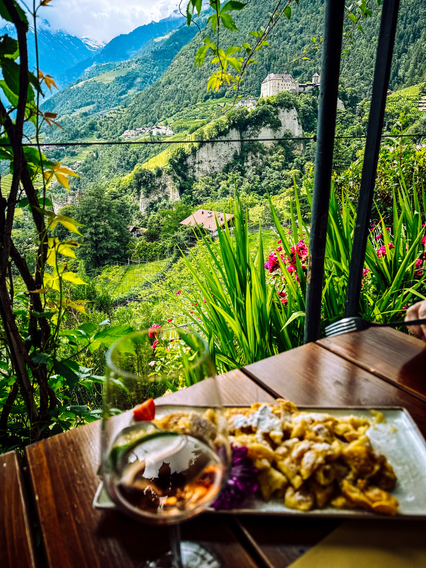 Hotel Paradies Dorf Tirol, Biergarten Tirol